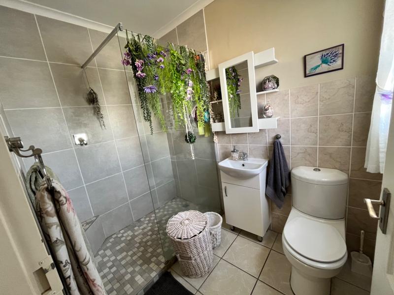 4 Bedroom Property for Sale in Dwarskersbos Western Cape